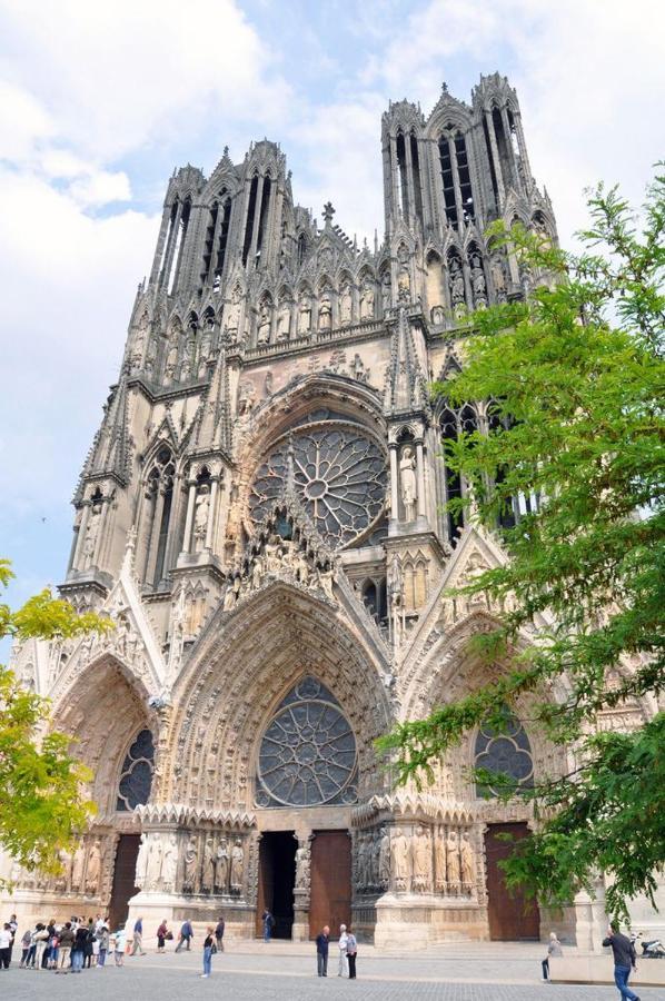 Lux Cathedrale Apartment แร็งส์ ภายนอก รูปภาพ